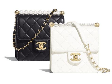 chanel s s19 flap bag with pearls|Chanel 19 shopping bag.